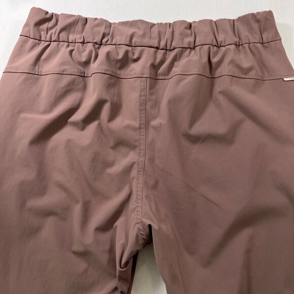 Vuori Miles Ankle Pant in Hazel Brown - Picture 9 of 10